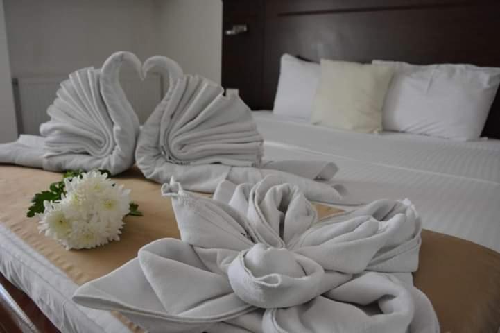 Arabella Hotel Kičevo Eksteriør bilde