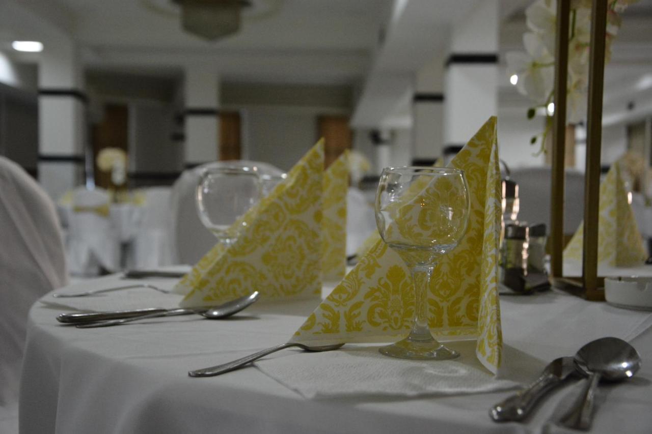Arabella Hotel Kičevo Eksteriør bilde
