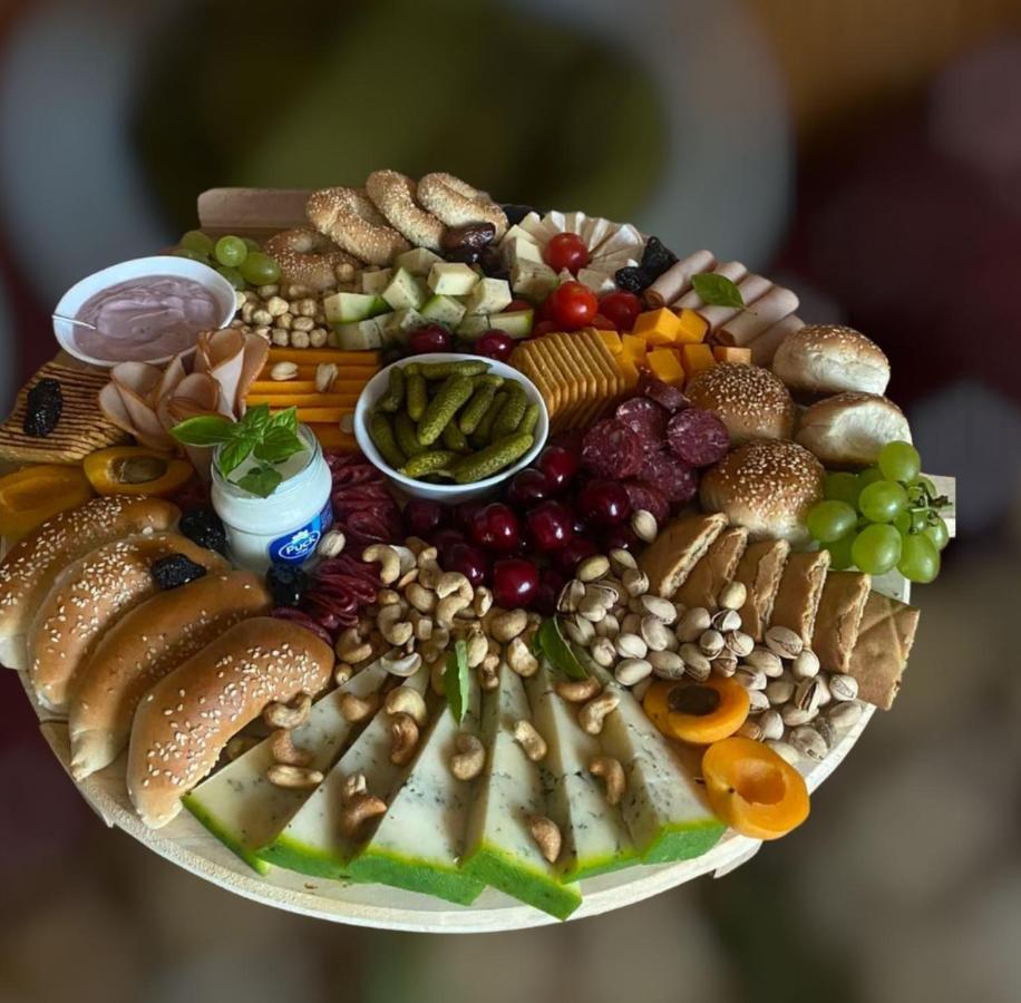 Arabella Hotel Kičevo Eksteriør bilde