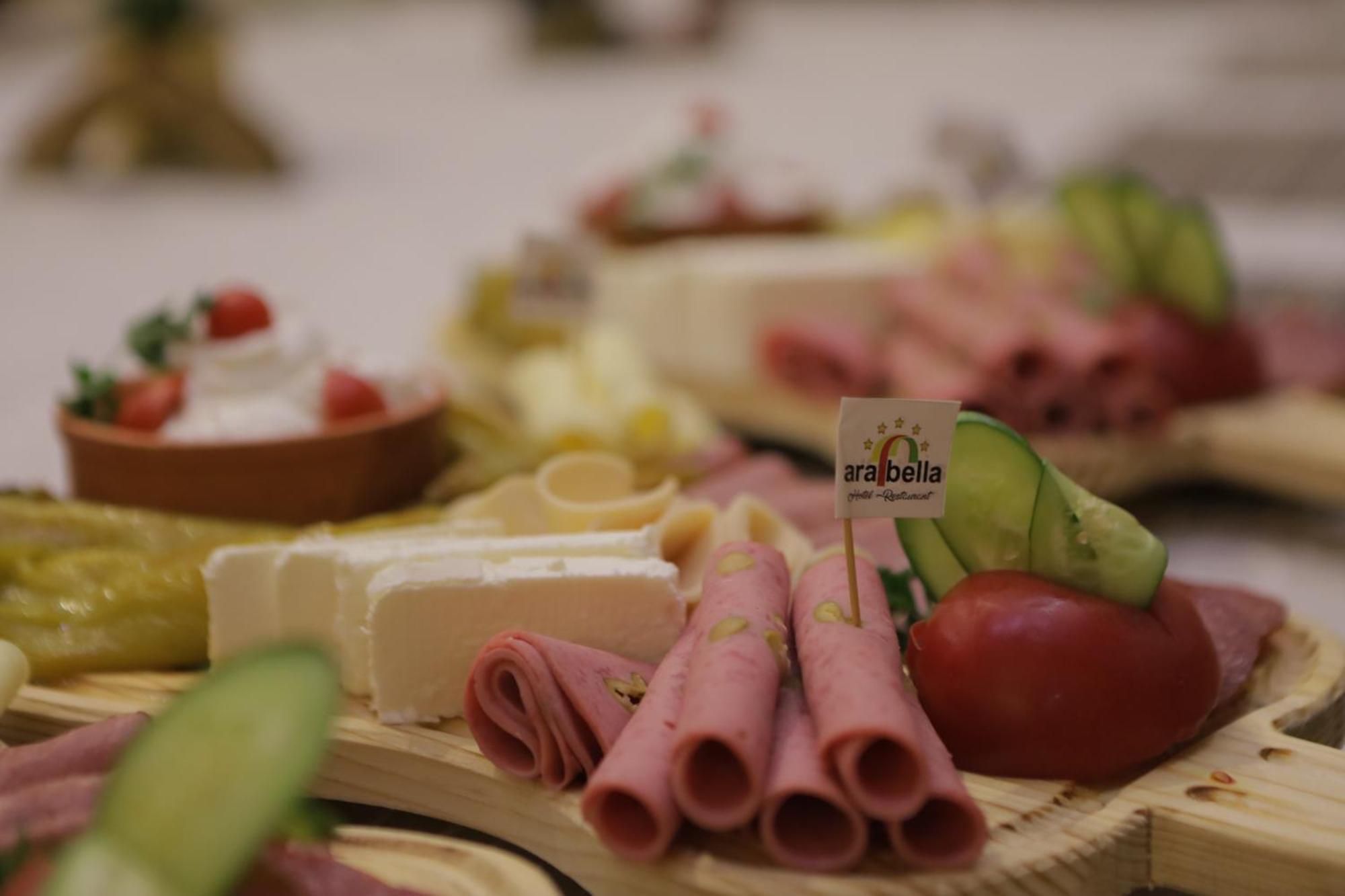 Arabella Hotel Kičevo Eksteriør bilde