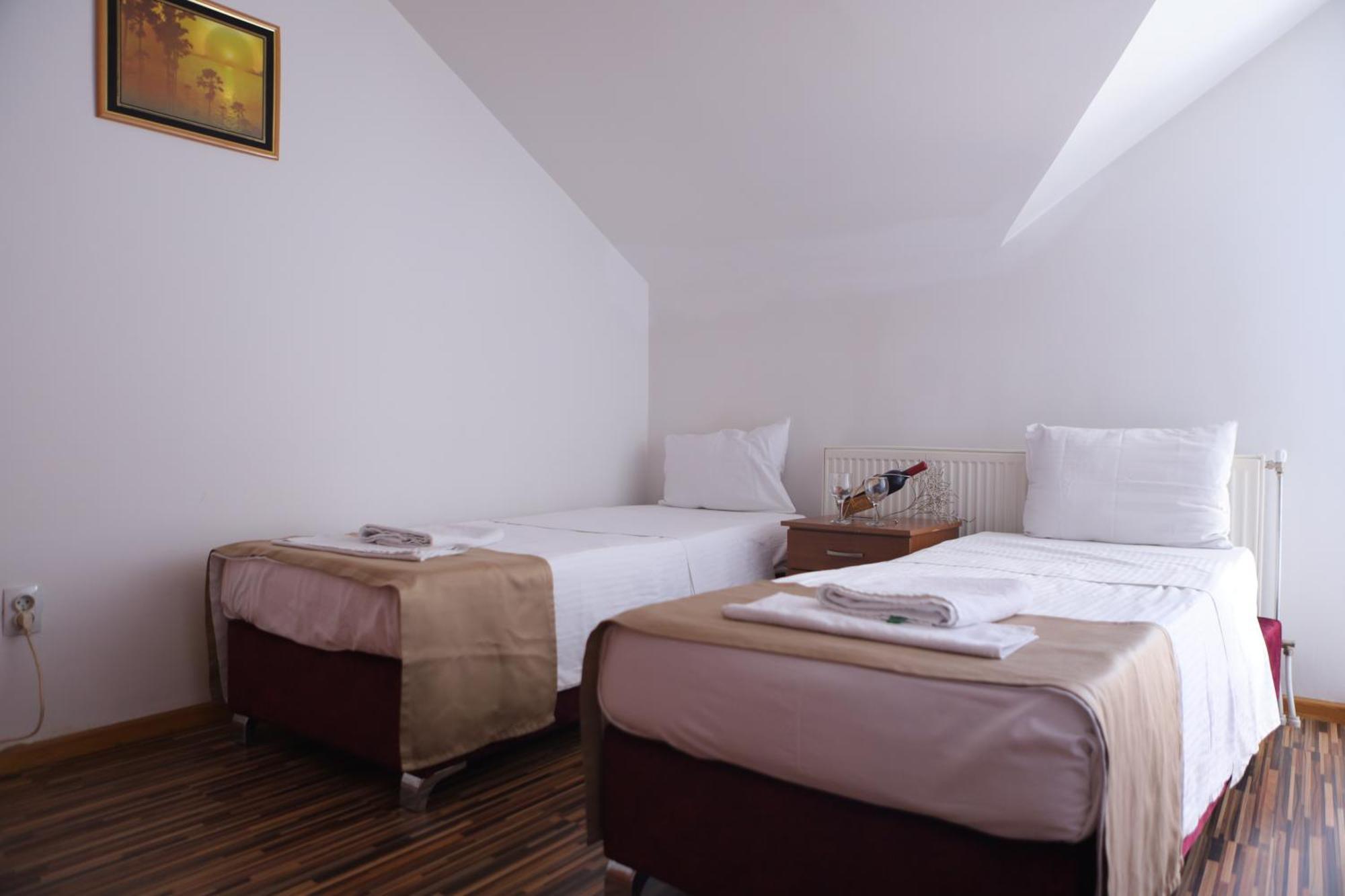 Arabella Hotel Kičevo Eksteriør bilde