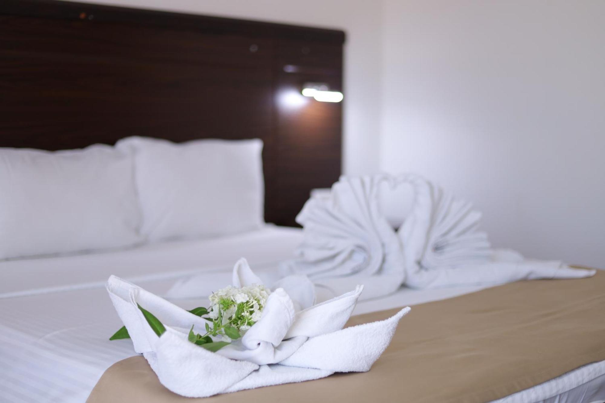 Arabella Hotel Kičevo Eksteriør bilde